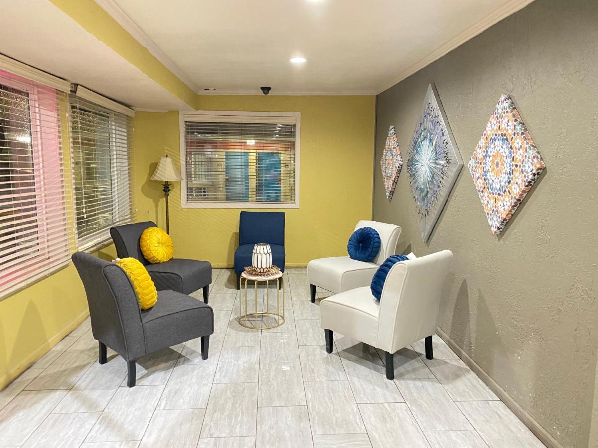 Fort Hays Inn المظهر الخارجي الصورة